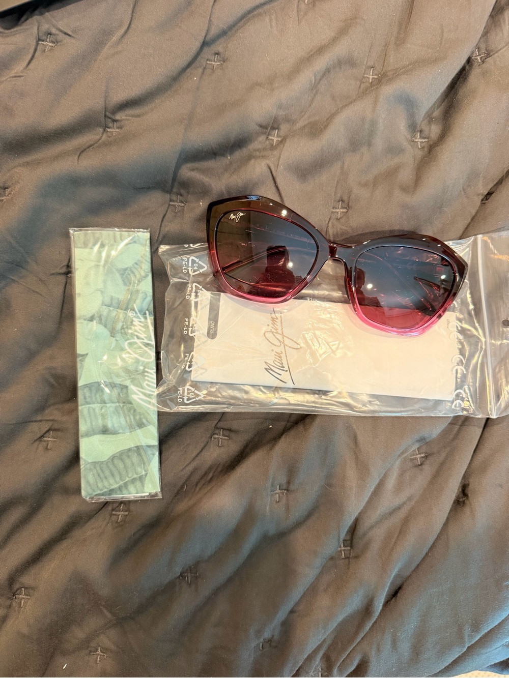 Maui Jim’s Women's Gradient Pink Cat-Eye Sunglasses (NWT) - Picture 2 of 6